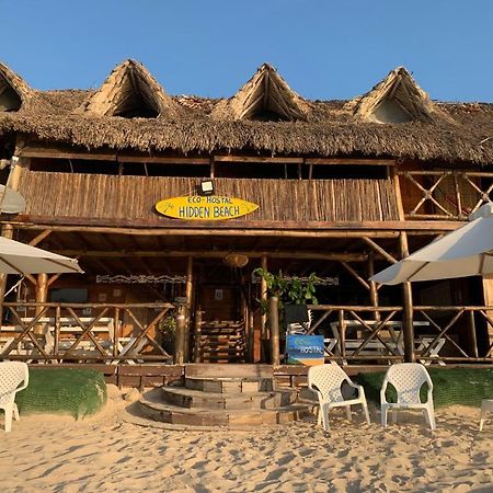 Hidden Beach Playa Tranquila Pendales 外观 照片
